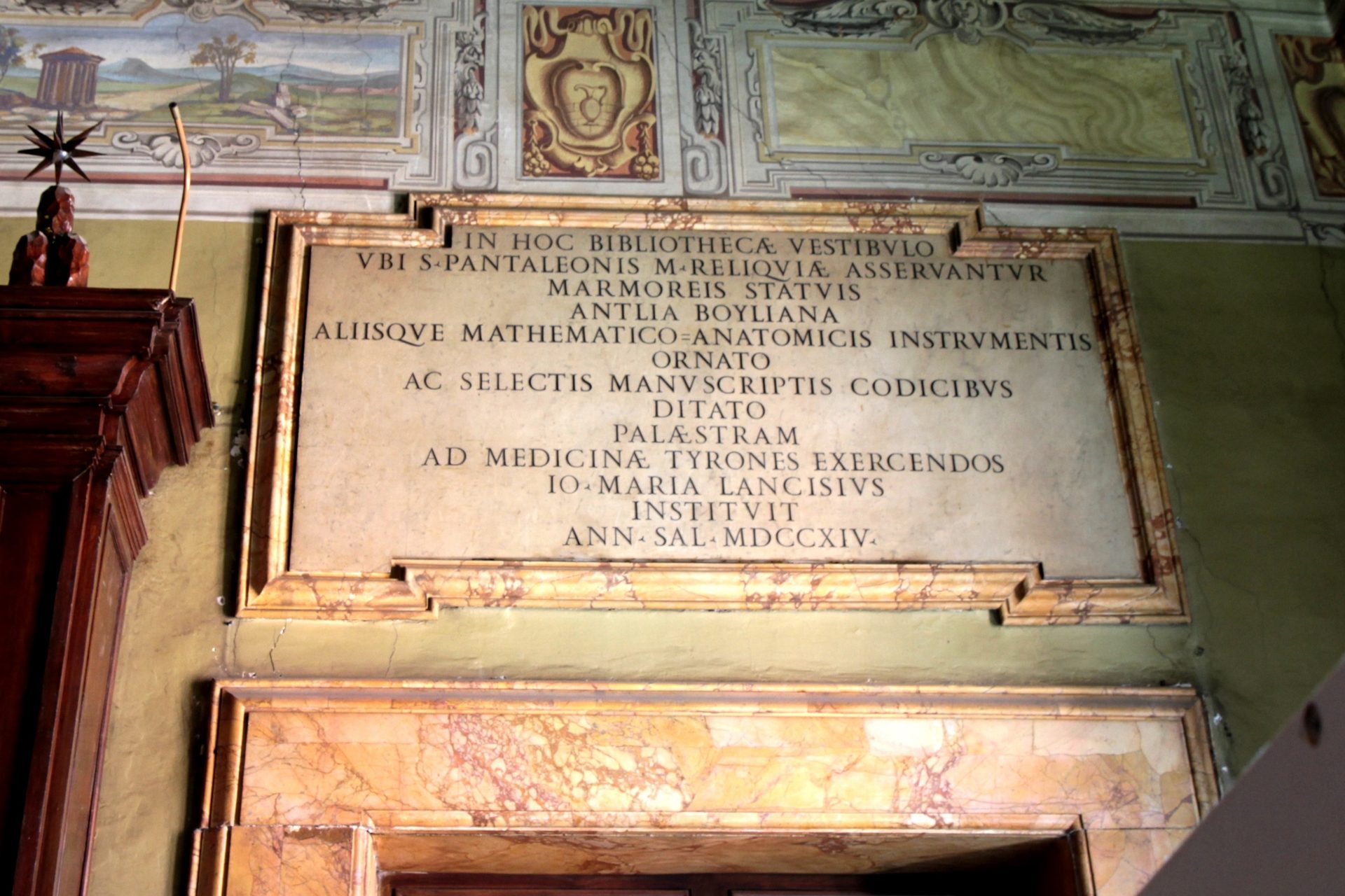 Biblioteca Lancisiana, Monumental Complex of Santo Spirito in Saxia, Rome - 03.JPG